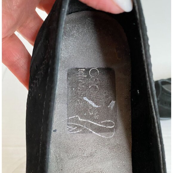 Black Aerosoles Slip-On Boi Oh Boi Nubuck Flats With Perforated Detailing - Size - Picture 5 of 8